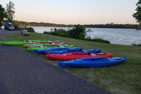 Khám Phá Thế Giới Đầy Màu Sắc Với Hitclub Boats – Điểm Đến Của Những Tâm Hồn Yêu Biển